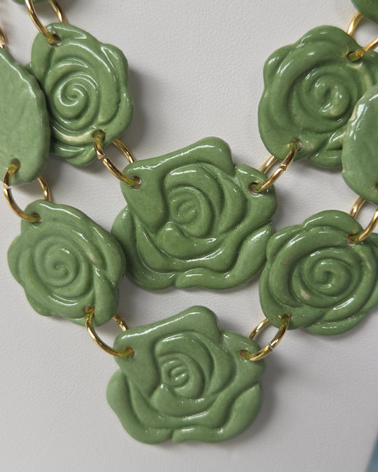Collar rosas verde