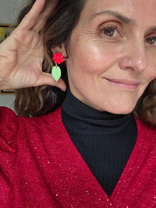 Aros hoja y flor 2 piezas rojo/verdd