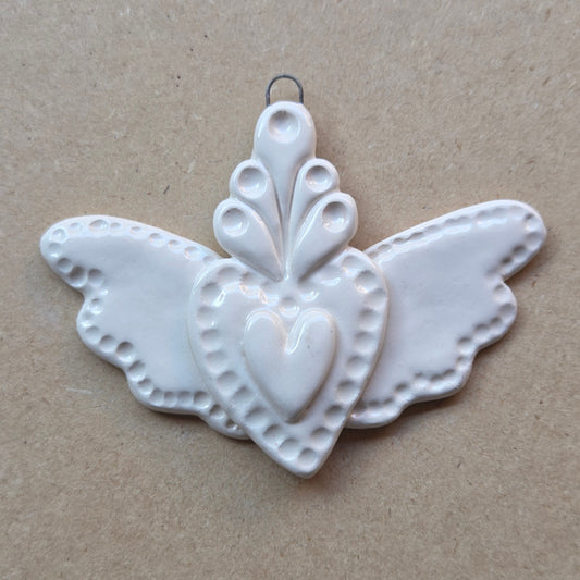 Corazón alado para colgar, blanco, amuleto protector