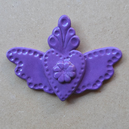 Corazón alado para colgar, morado, amuleto protector