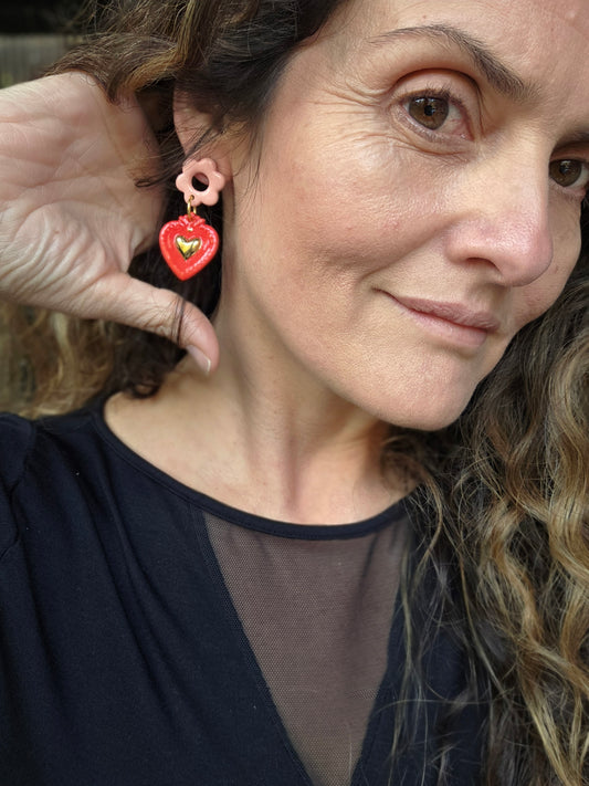 Aros corazón oro 2 piezas rojo rosa flor M