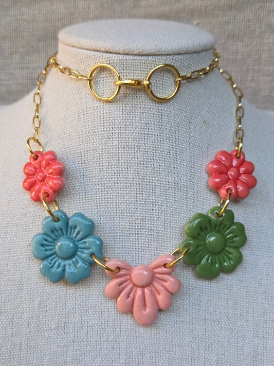 Collar 5 flores de colores 2