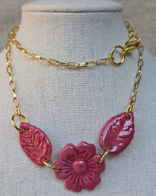 Collar 3 flores magenta