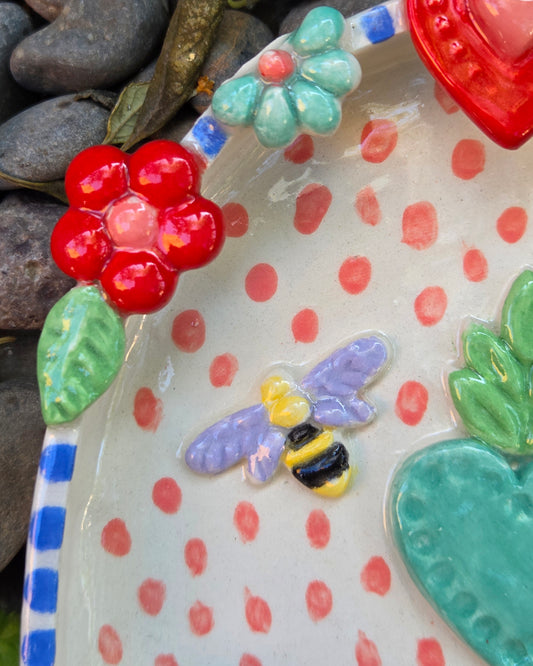 Mini altar abeja y sagrado corazón 1