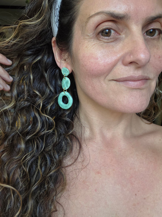 Aros pétalos y círculos L verde esmeralda