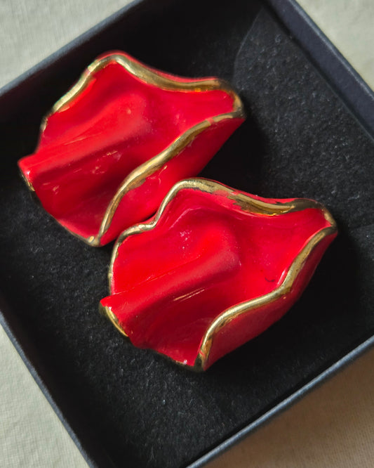 Aros pellizco rojo + lustre de oro
