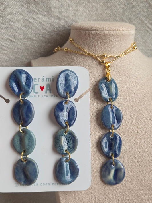 Aros/ Collar pétalos azul mar con cadena de oro, juntos o separados.