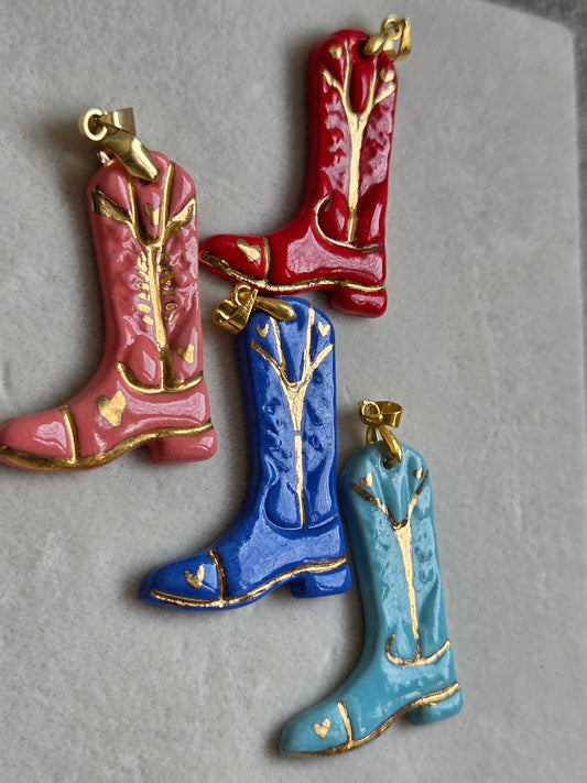 Botas 2 con oro y con cadena