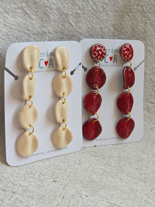 Aros pétalos blancos