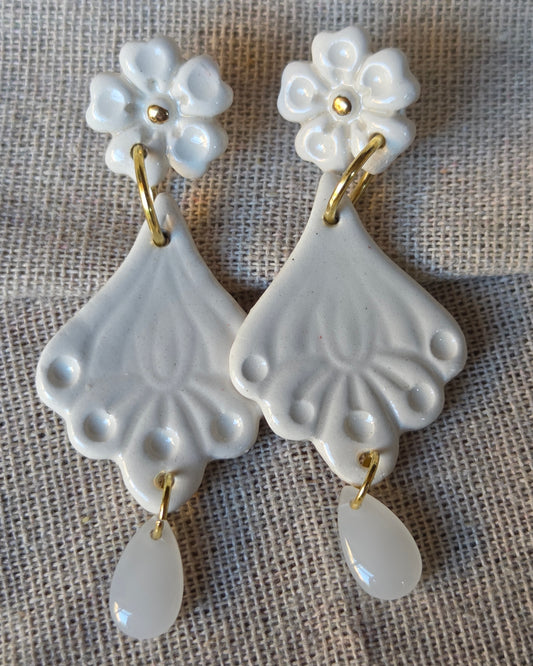 Aros 3 piezas blanco, oro y lagrimita L