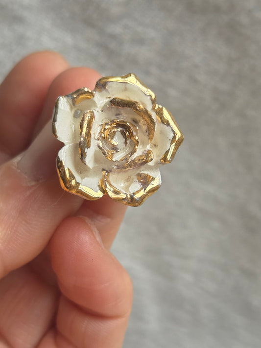 Aros Rosas blancas 1 pieza con oro