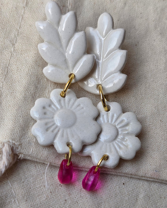 Aros 3 piezas blanco L y lagrimita fuccia