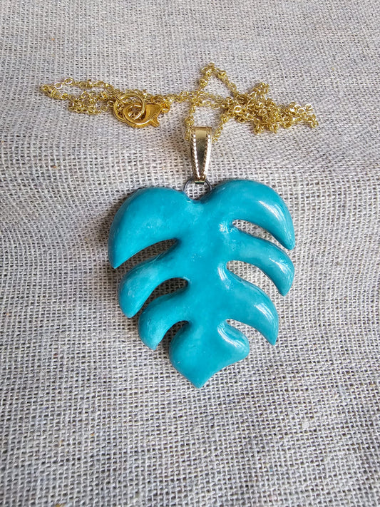Collar monstera turquesa