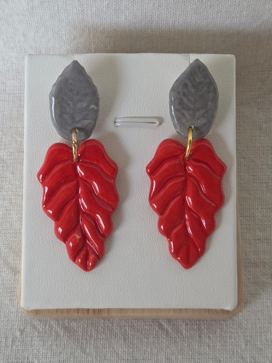 Aros hojas rojo y gris 2 piezas L