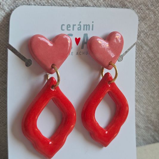 Aros 2 piezas rojo y rosa corazón