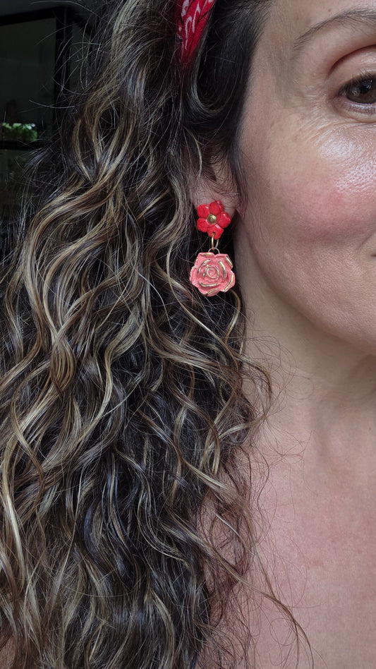 Aros rosas rojoas, rosado y oro,2 piezas