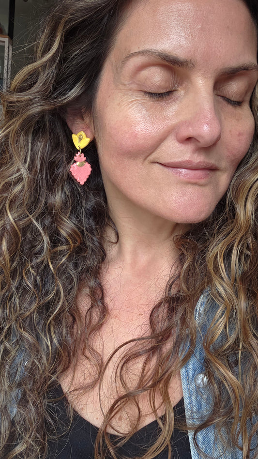 Aros sagrado corazón tonos pastel y oro