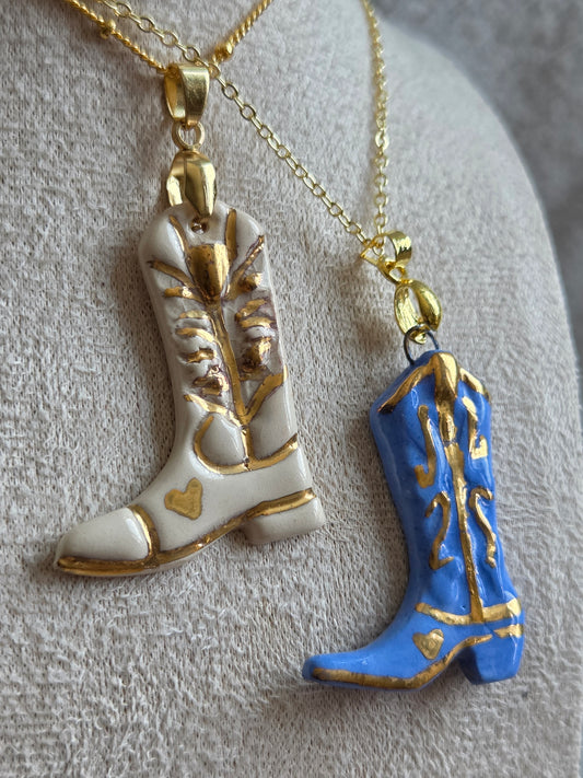 Botas 1 con oro y con cadena